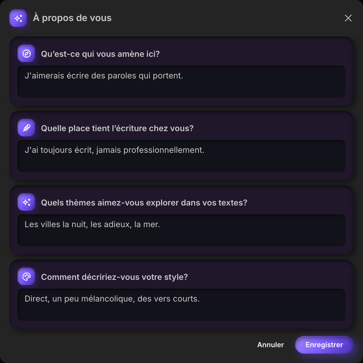 La boîte de dialogue À propos de vous, chacune des quatre questions sur sa propre carte avec une icône : ce qui vous amène ici, la place de l'écriture, les thèmes favoris et le style personnel